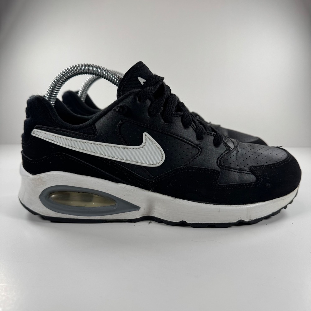 Nike Air Max International Black White Sneakers 654288-001 Mensโ 6Y Womens 7.5